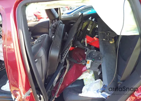 2016 Jeep Cherokee Trailhawk from USA, damaged, VIN 1C4PJMBS5GW334808